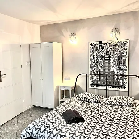 Bezagenta Oldtown2 Close To Metro Апартаменты Варшава