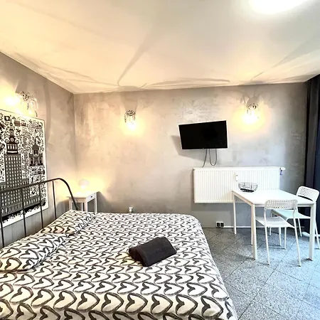 Bezagenta Oldtown2 Close To Metro * Varşova